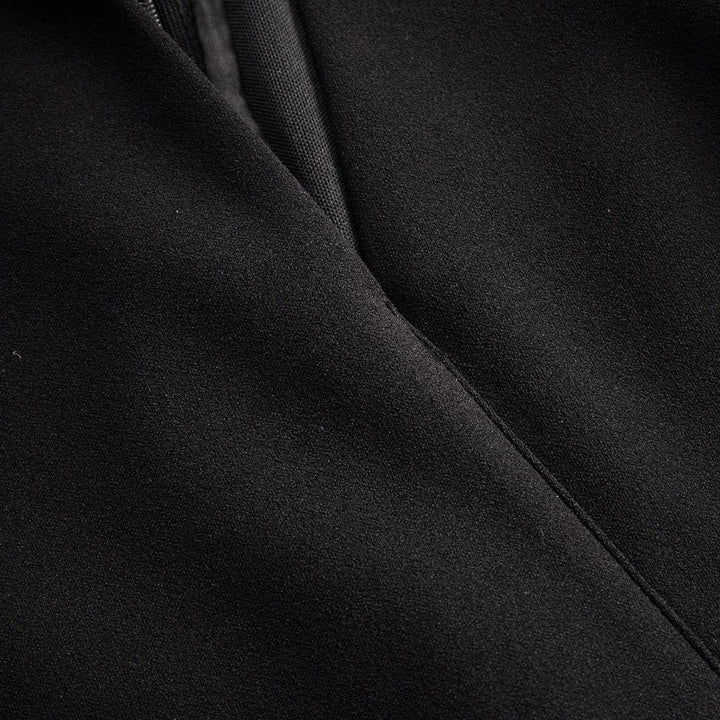 Marina | Vestido negro refinado con cinturón y cuello mandarín - Carlos Hernández Madrid