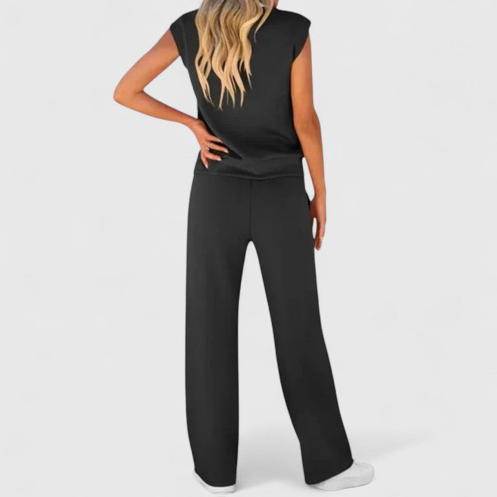 Idina | Comfortable Set - Carlos Hernández Madrid