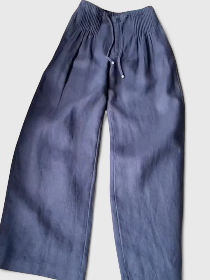 Saree y Pantalones Cómodos - Carlos Hernández Madrid