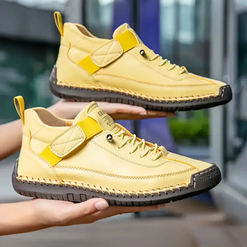 Saela | Orthopedic Sneakers - Carlos Hernández Madrid