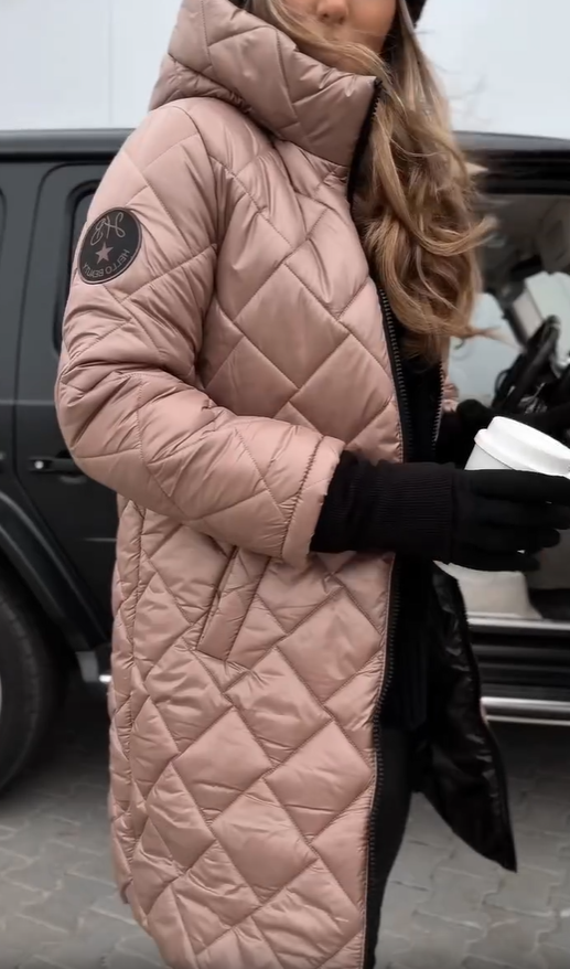 Martina | Elegante chaqueta de plumón acolchada con capucha - Carlos Hernández Madrid