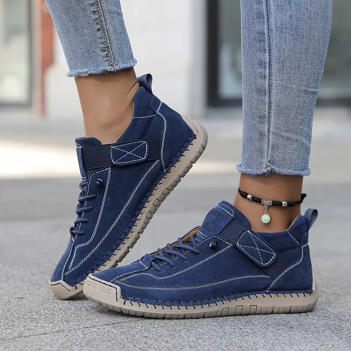 Saela | Orthopedic Sneakers - Carlos Hernández Madrid