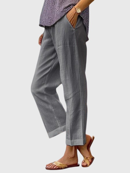 Pantalones de verano para dama Elaine™ de Isabel y Miguel Madrid, estilo chic y cómodo, en color claro con detalles elegantes.