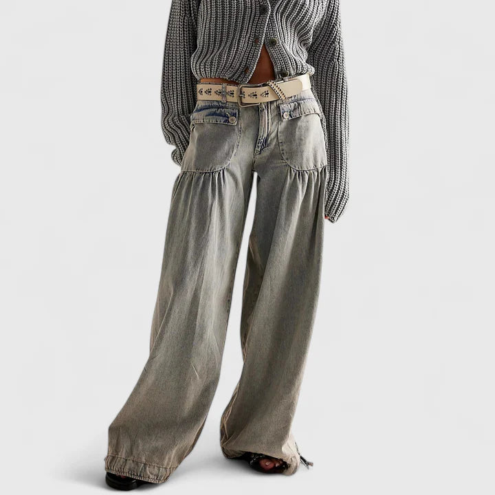 Pantalones chic Lani™ de Isabel y Miguel Madrid, con diseño elegante y tejido de calidad, en color neutro.