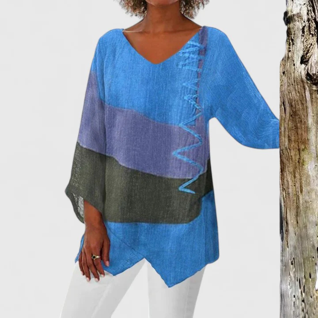 Elysia viscose tunic blouse by Isabel y Miguel Madrid, featuring a relaxed fit and elegant design in soft fabric.