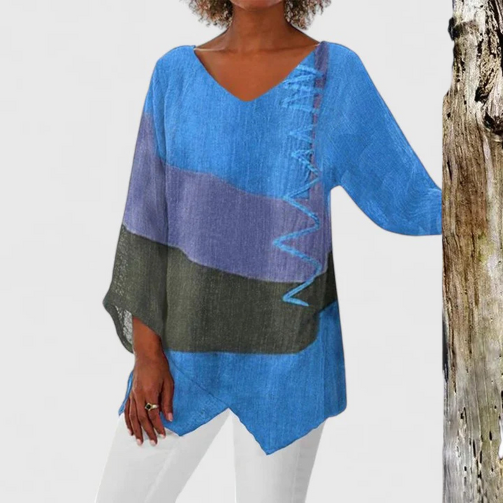 Elysia viscose tunic blouse by Isabel y Miguel Madrid, featuring a relaxed fit and elegant design in soft fabric.