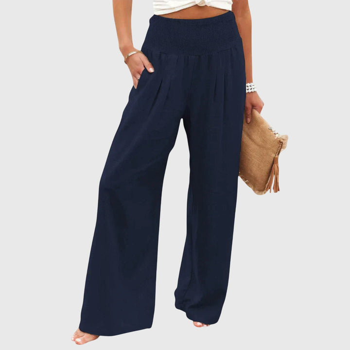 Pantalones elegantes y livianos Julie de Isabel y Miguel Madrid, con corte moderno y tela suave.
