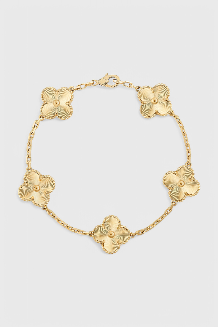 Pulsera con Motivo de Trébol y Elegancia Baño de Oro - Carlos Hernández Madrid