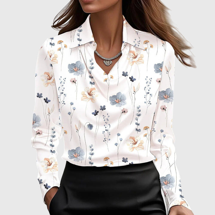Elegant Brooklyn™ blouse by Isabel y Miguel Madrid, featuring stylish design and lightweight fabric, displayed on a mannequin.