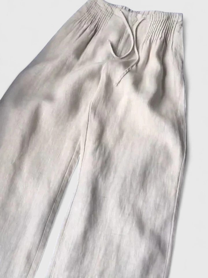 Saree y Pantalones Cómodos - Carlos Hernández Madrid