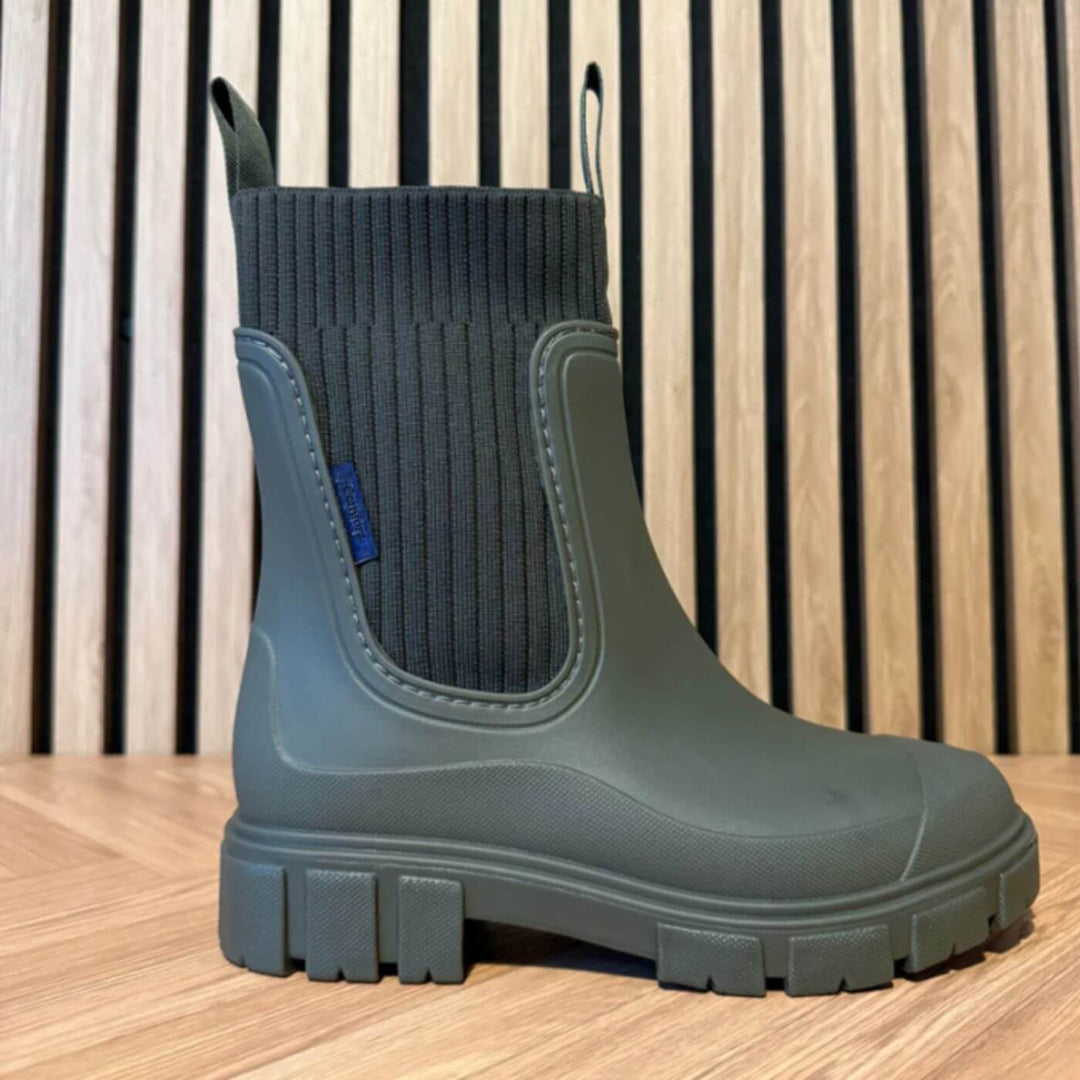 Irene | Botas Impermeables con Suela Antideslizante - Carlos Hernández Madrid