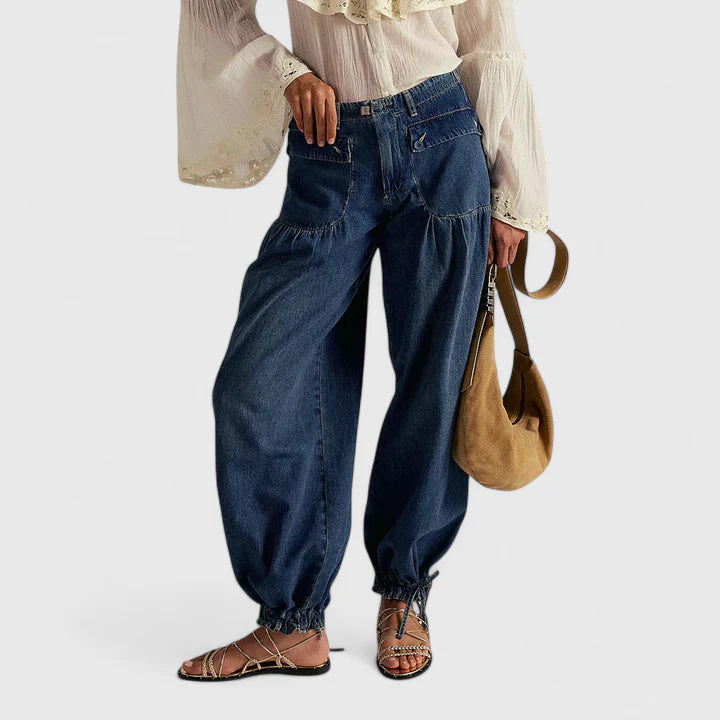 Pantalones chic Lani™ de Isabel y Miguel Madrid en color neutro, con diseño elegante y ajuste cómodo.