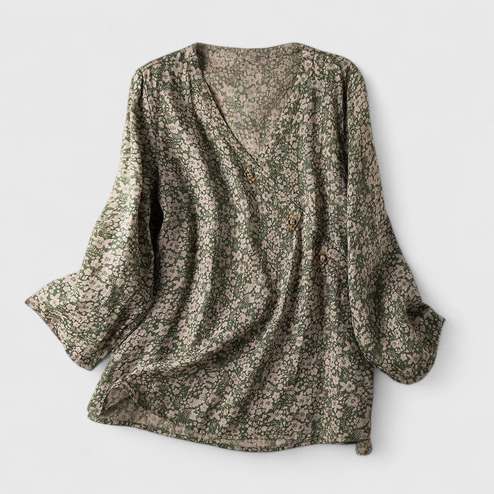 Isabel y Miguel Madrid Solene comfortable blouse in soft fabric, featuring a relaxed fit and elegant design.