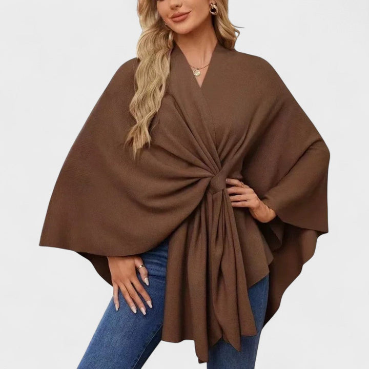 Beatriz | Poncho Chic y Elegante - Carlos Hernández Madrid