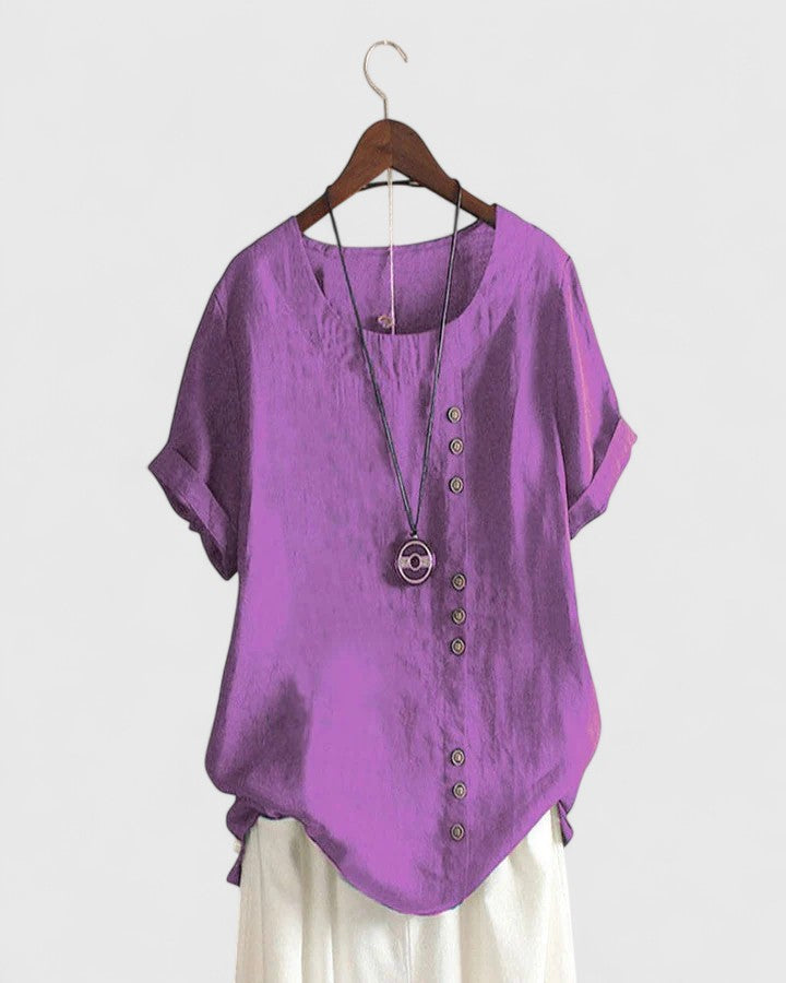 Isabel y Miguel Madrid Elisavie women's short sleeve blouse, stylish and comfortable shirt with a relaxed fit, shown on a model.
