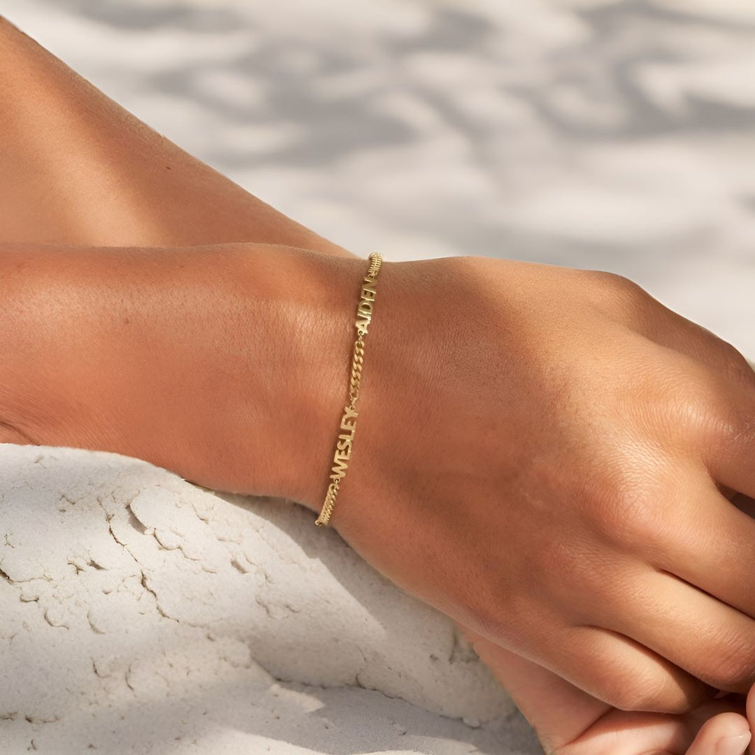 Prénia | Pulsera con los nombres de tus seres queridos - Carlos Hernández Madrid