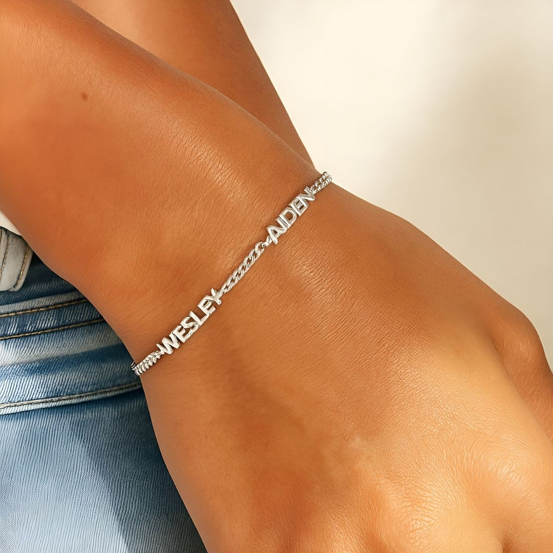 Prénia | Pulsera con los nombres de tus seres queridos - Carlos Hernández Madrid