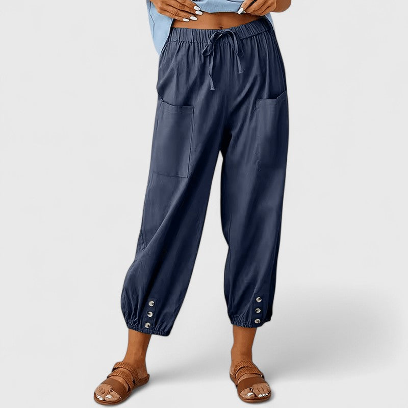 Pantalones anchos de verano para mujer de Isabel y Miguel Madrid, diseño elegante y cómodo para looks femeninos.