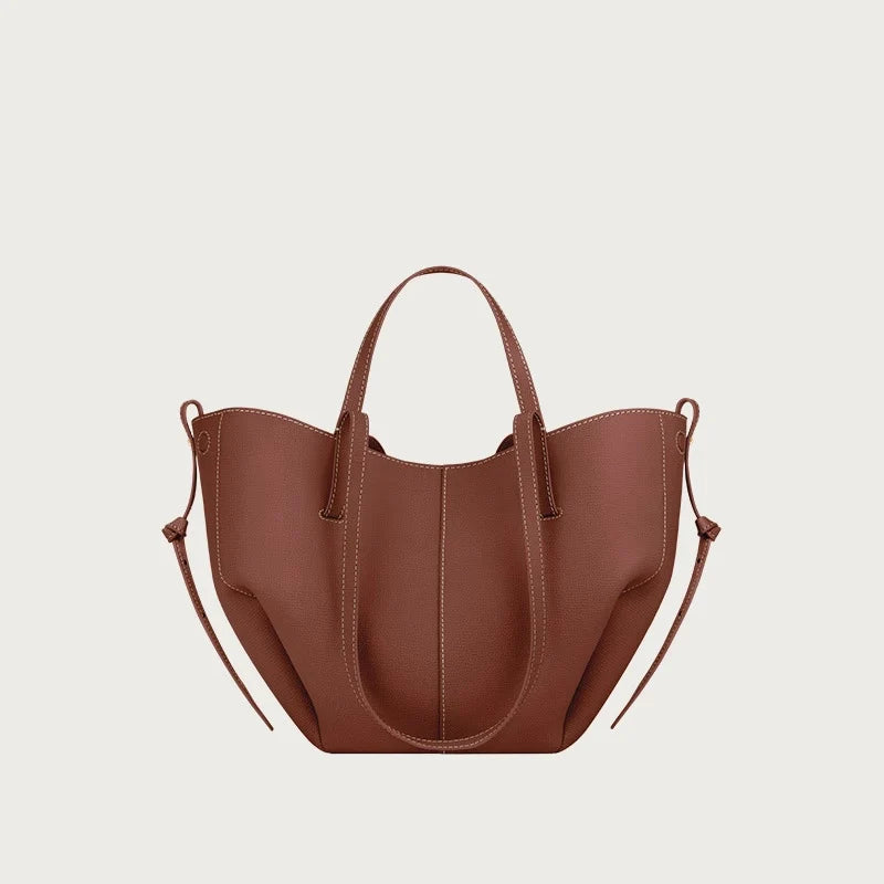 Bolso tote Freja con alas y plisados - Carlos Hernández Madrid