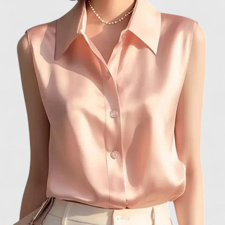 Elegant Isabel y Miguel Madrid Lavinia blouse featuring sophisticated design and stylish fabric, perfect for formal or upscale occasions.