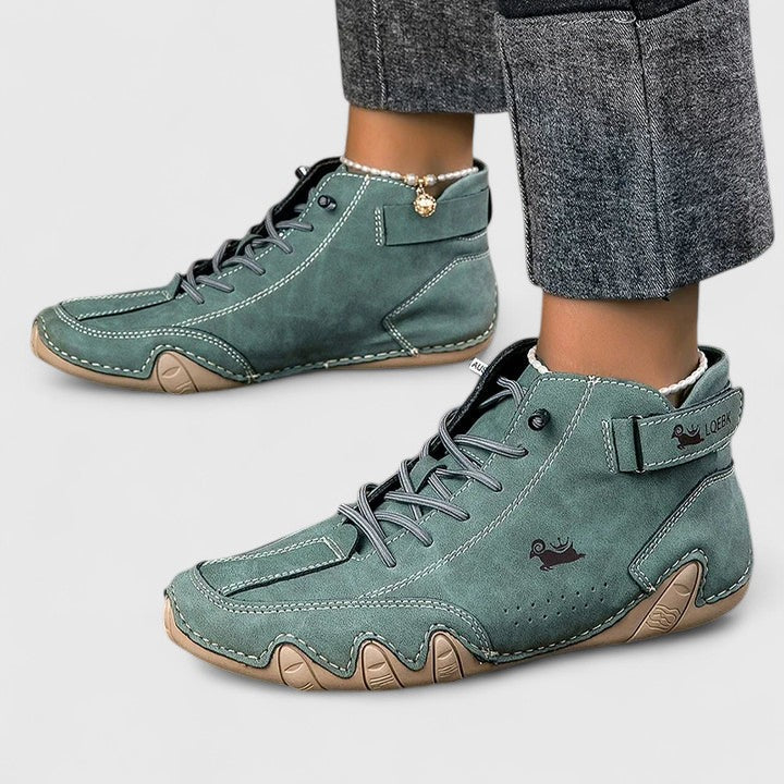 Halyviora | Ortopedic Boots - Carlos Hernández Madrid
