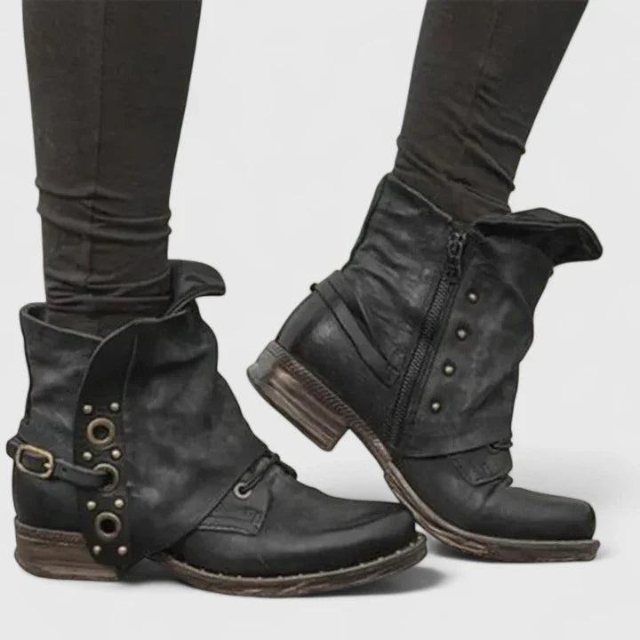Mayzheen | Ortopedic Boots - Carlos Hernández Madrid
