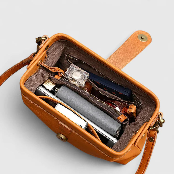 Jyn | Elegance Tote Bag