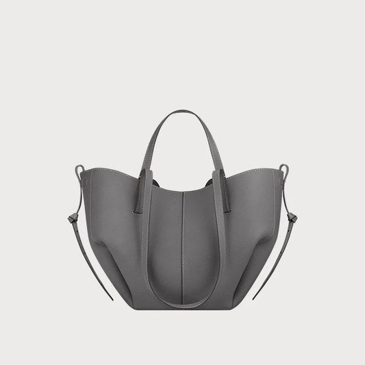 Bolso tote Freja con alas y plisados - Carlos Hernández Madrid