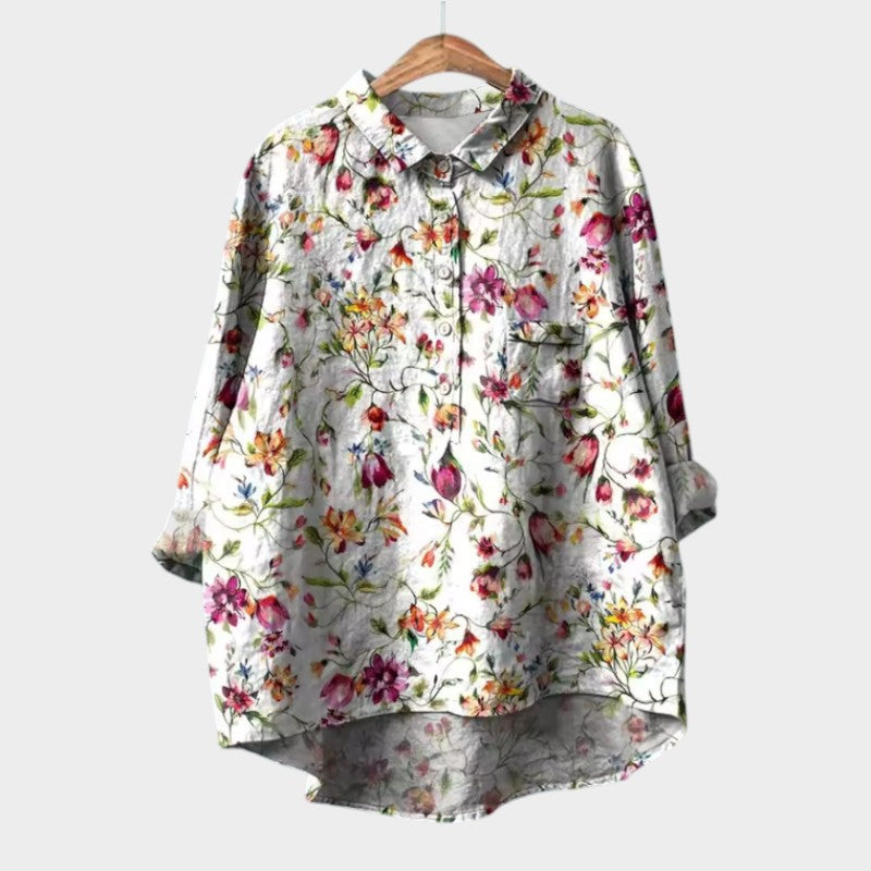 Light pink Sia™ women's blouse by Isabel y Miguel Madrid, featuring a relaxed fit and elegant design.