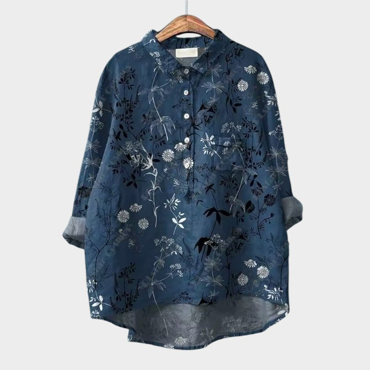 Light blue Sia™ women's blouse by Isabel y Miguel Madrid, featuring a relaxed fit and elegant neckline.