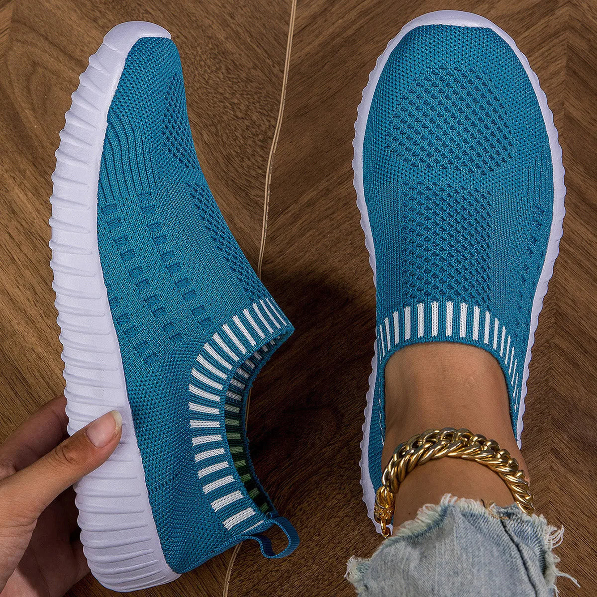 Crisbetha | Ortopedic Sneakers - Carlos Hernández Madrid