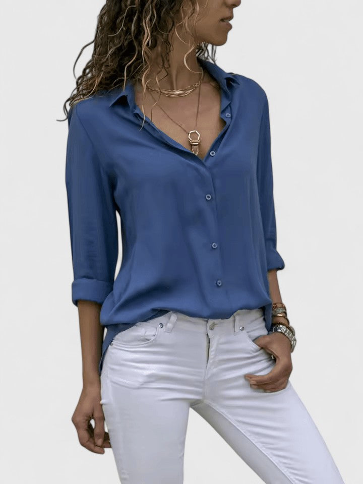 Elegant Aveline blouse by Isabel y Miguel Madrid featuring stylish design and sophisticated details.