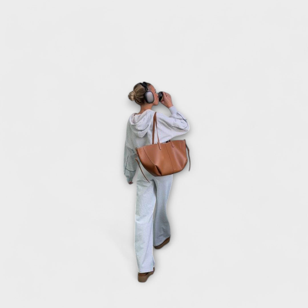 Olivia tote bag by Isabel y Miguel Madrid in vintage brown leather with sturdy handles and spacious interior.
