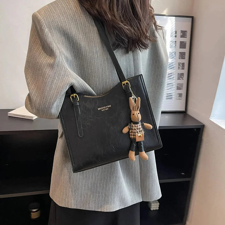 MIKAXIQI & BAGS | BOLSO VEGANO COM ENCANTO - Carlos Hernández Madrid