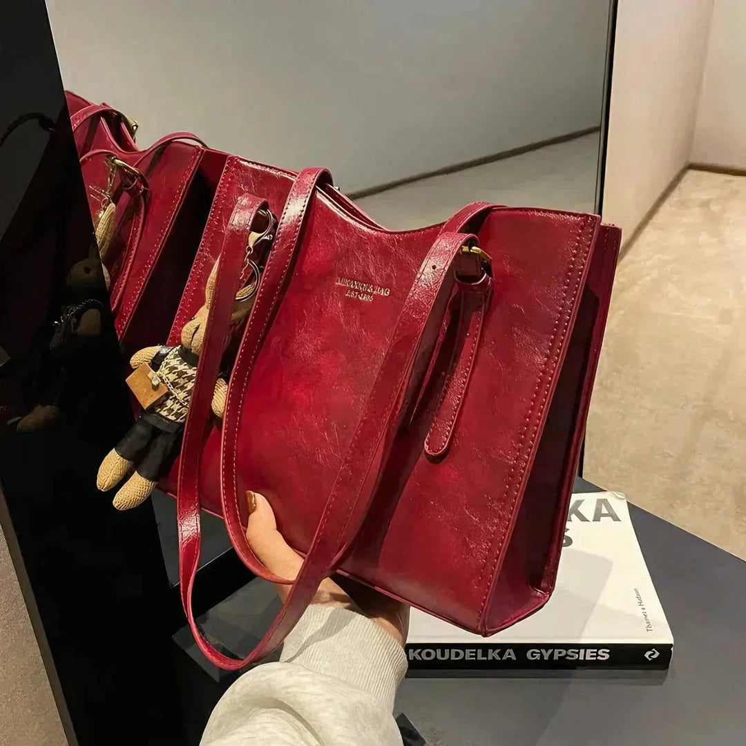 MIKAXIQI & BAGS | BOLSO VEGANO COM ENCANTO - Carlos Hernández Madrid