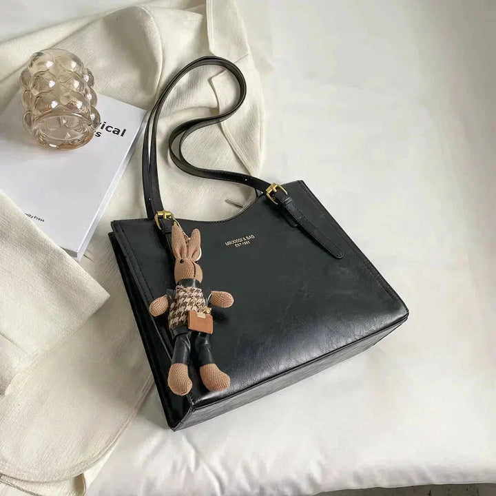 MIKAXIQI & BAGS | BOLSO VEGANO COM ENCANTO - Carlos Hernández Madrid