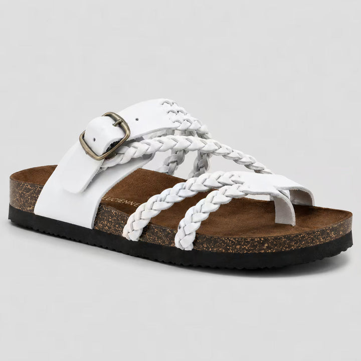 Sandalias ortopédicas blancas Isabel y Miguel Madrid, cómodas y ergonómicas, con suela acolchada y diseño elegante.