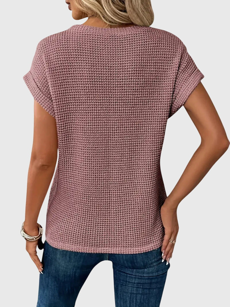 Isa™ Blusa chic con cuello redondo by Isabel y Miguel Madrid, featuring a stylish round neckline and elegant design.