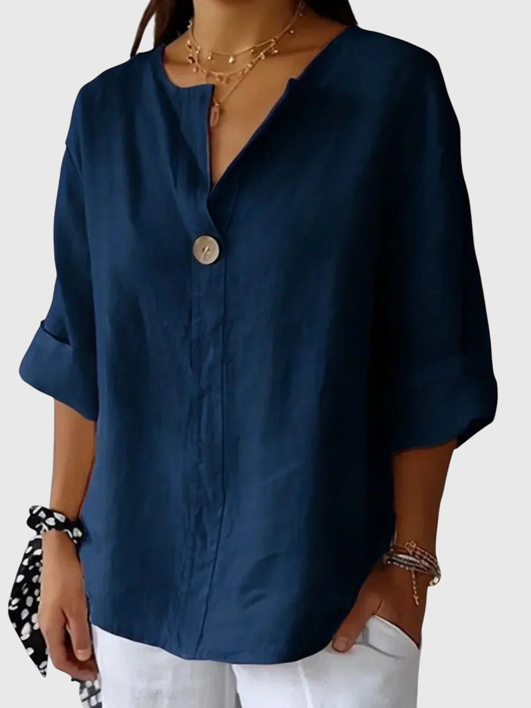 Elegant Isabel y Miguel Madrid Gemma™ blouse in soft fabric, featuring a stylish, comfortable design ideal for versatile wear.