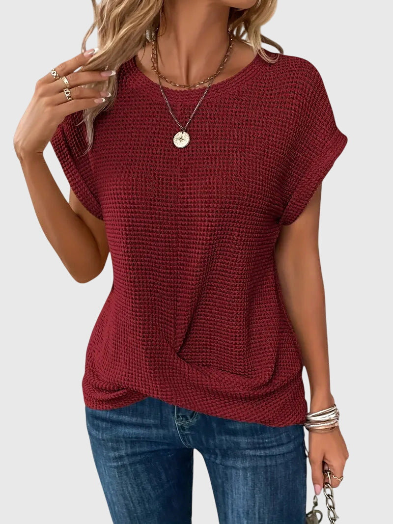 Isabel y Miguel Madrid Isa™ chic blouse with round neckline, featuring stylish design and soft fabric for a fashionable look.