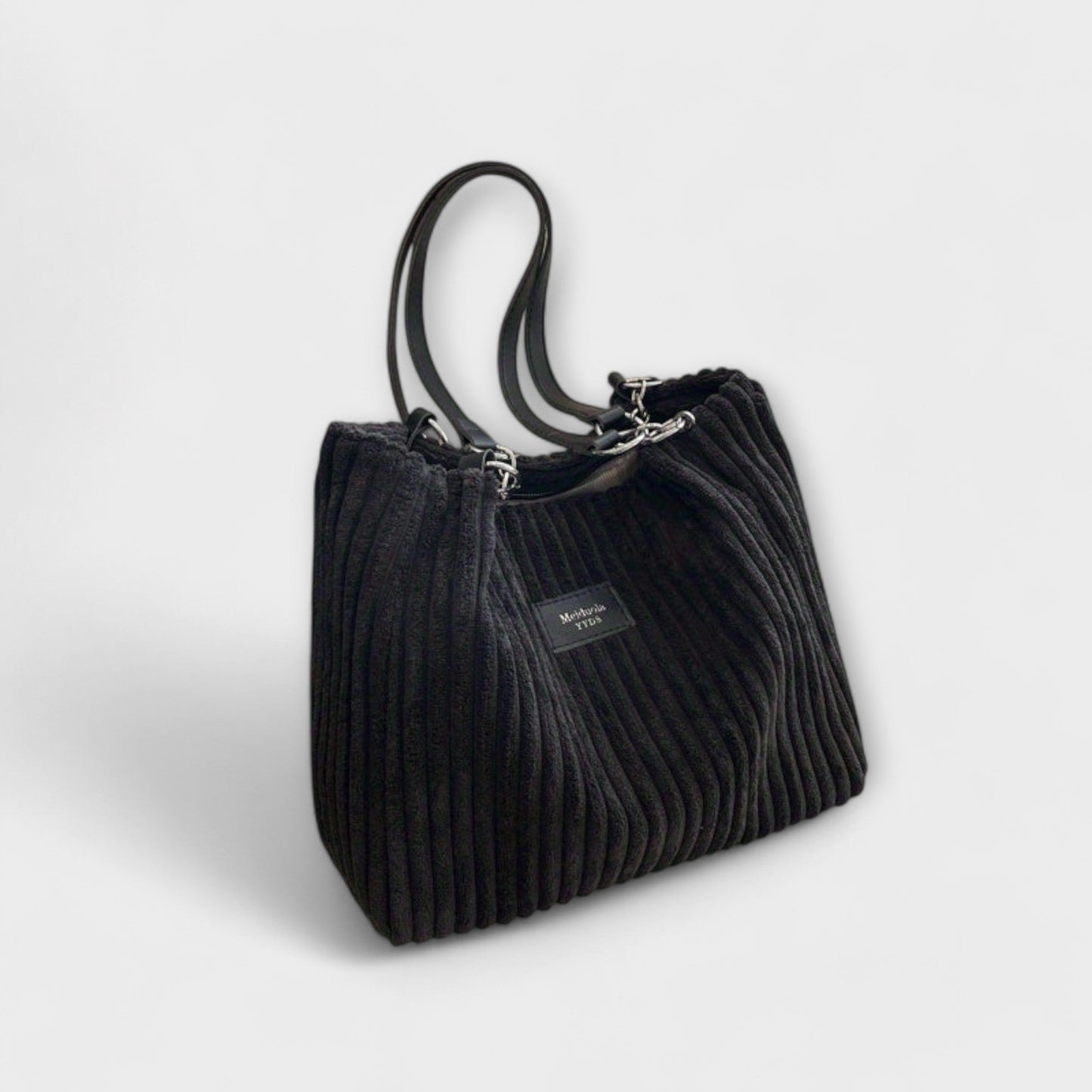Olivia - Suave Bolsa de Hombro con Cordón