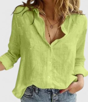 Isabel y Miguel Madrid Elena elegant cotton linen blouse with breathable, lightweight fabric and classic design.
