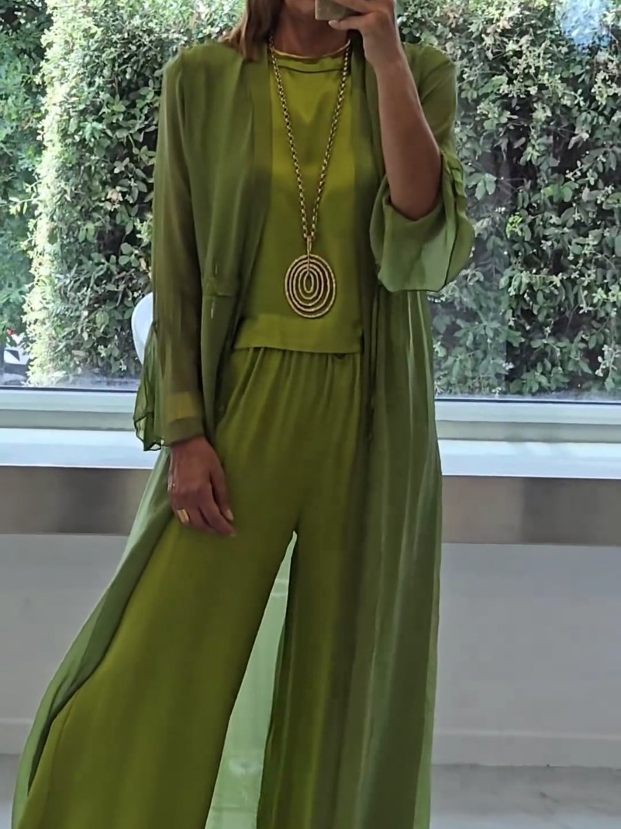 Conjunto Elegante y Cómodo - Carlos Hernández Madrid