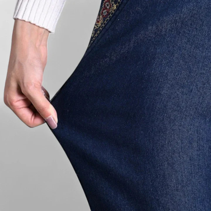 Caryzelle | Elegantly Tailored Pants - Carlos Hernández Madrid