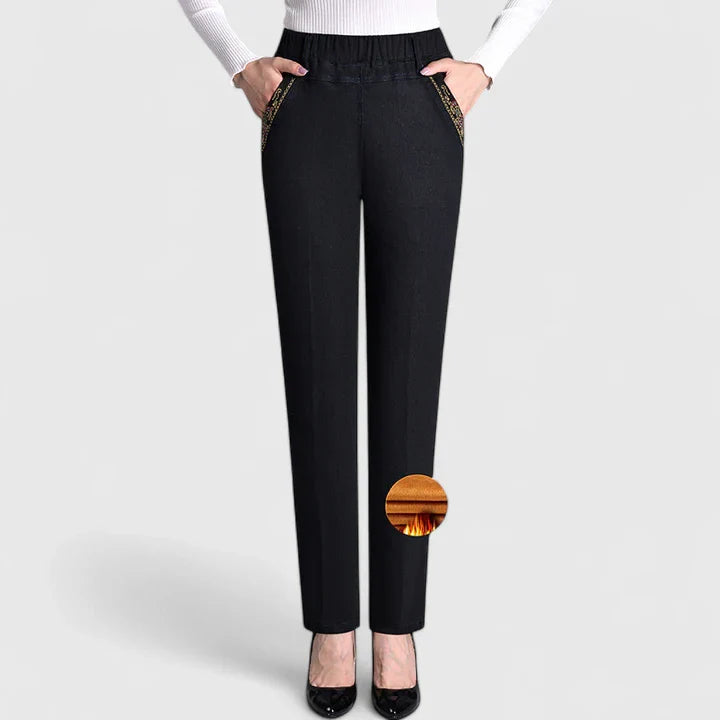 Pantalones cómodos Floralyssa de Isabel y Miguel Madrid, estilo relajado y tela suave, en color neutro, para uso diario.